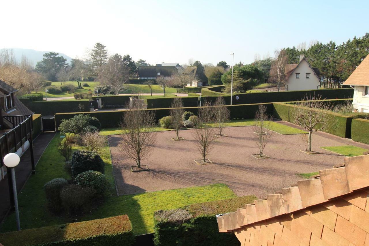 Cadre Exceptionnel: Duplex Classe 4**** Tennis, Piscine, Parking, Linge Inclus, Wifi, Materiel Bebe, Proximite Centre Deauville Exterior foto